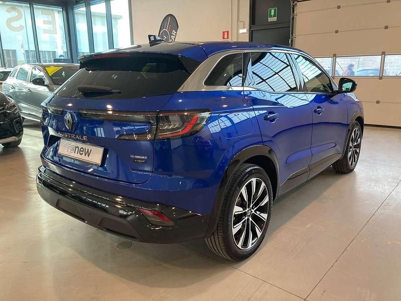 Usata Renault Austral Techno 131 CV (96 kW) 2023 Blu iron SUV