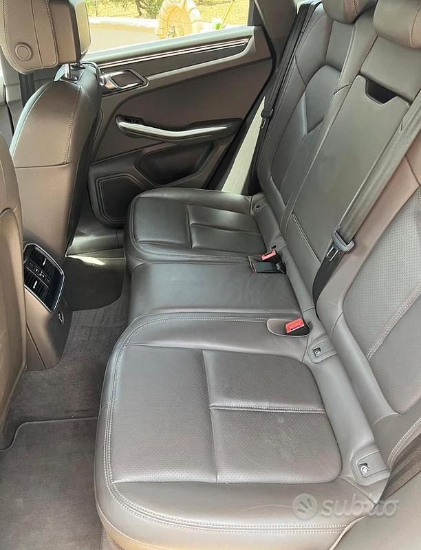 Usata Porsche Macan 252 CV (185 kW) 2017 Nero SUV