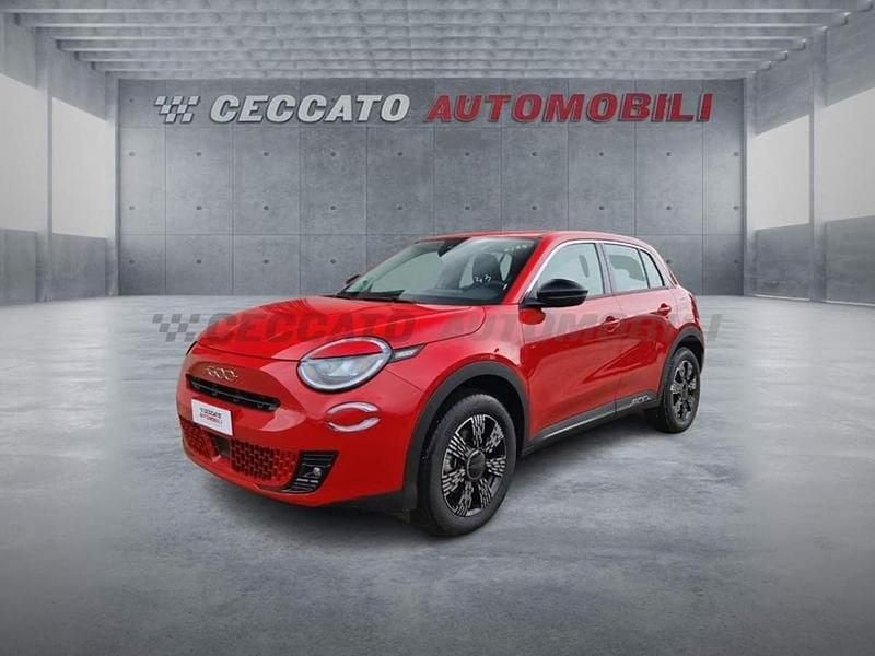 Rosso Nuova 2025 Fiat 600 | 23.800 € - Immagine 1/4