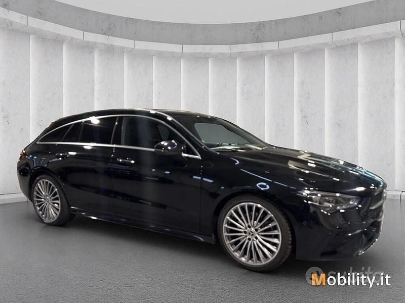 Usata Mercedes CLA200 Shooting Brake Advanced Plus 150 CV (110 kW) 2024 Nero metallizzato Station wagon