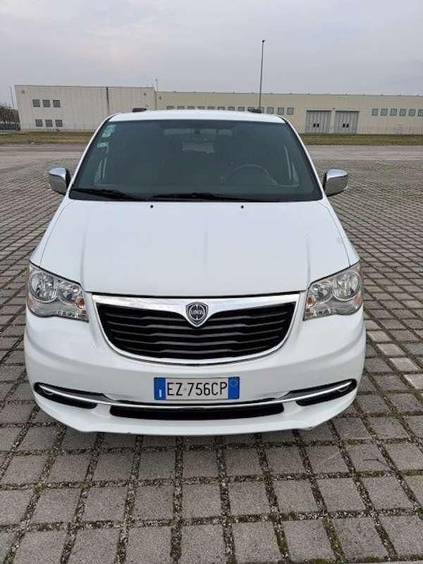 Usata Lancia Voyager S 177 CV (130 kW) 2015 Bianco Monovolume