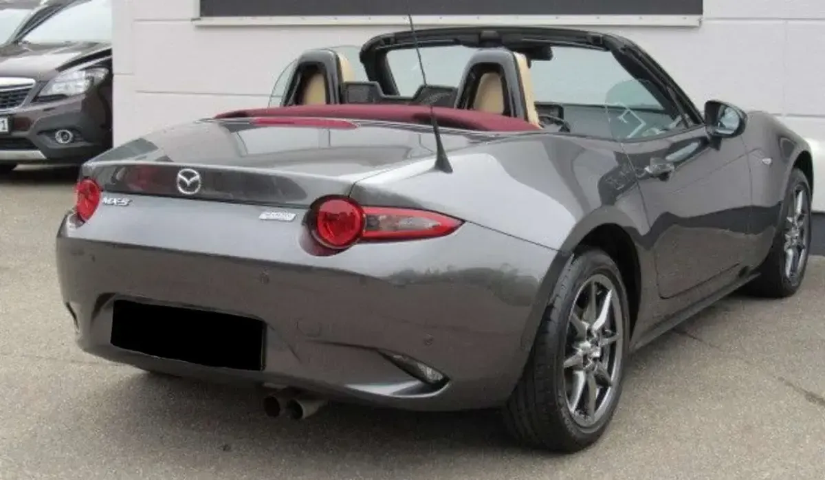 Usata Mazda MX5 Edition 131 CV (96 kW) 2018 Grigio Cabrio