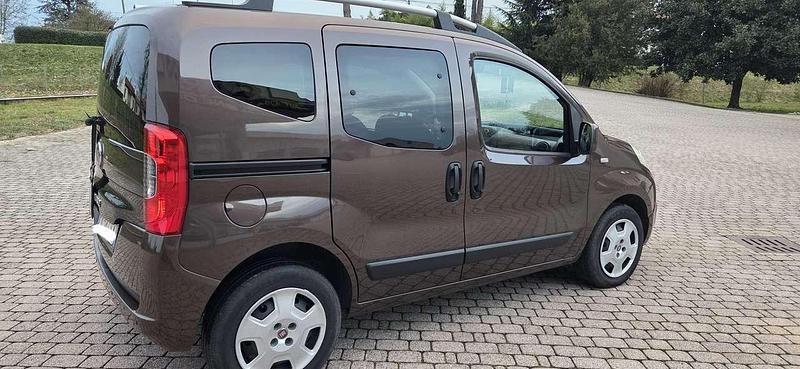 Usata Fiat Qubo Lounge 95 CV (69 kW) 2018 Marrone Monovolume