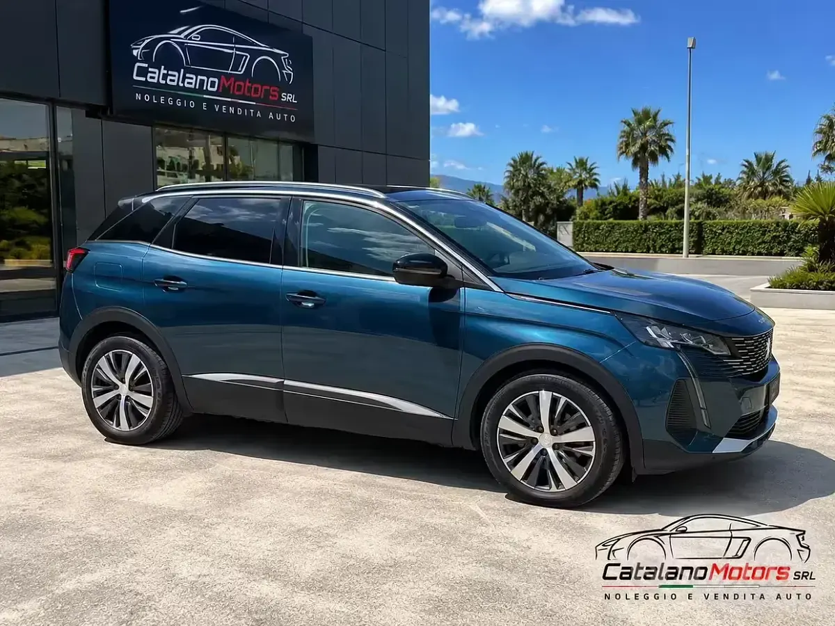 Usata Peugeot 5008 Active 131 CV (96 kW) 2021 Blu SUV