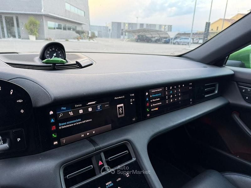 Usata Porsche Taycan Sport Turismo 319 kW (435 CV) 2022 Verde Station wagon