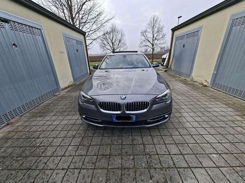 Usata BMW 525 Luxury Line 218 CV (160 kW) 2015 Grigio Station wagon