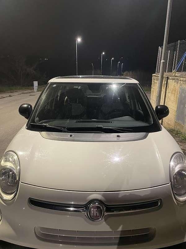 Usata Fiat 500L Lounge 84 CV (61 kW) 2013 Bianco Monovolume