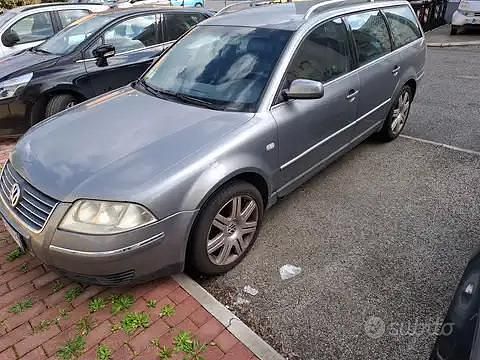 Usata VW Passat Highline 131 CV (96 kW) 2004 Grigio Station wagon