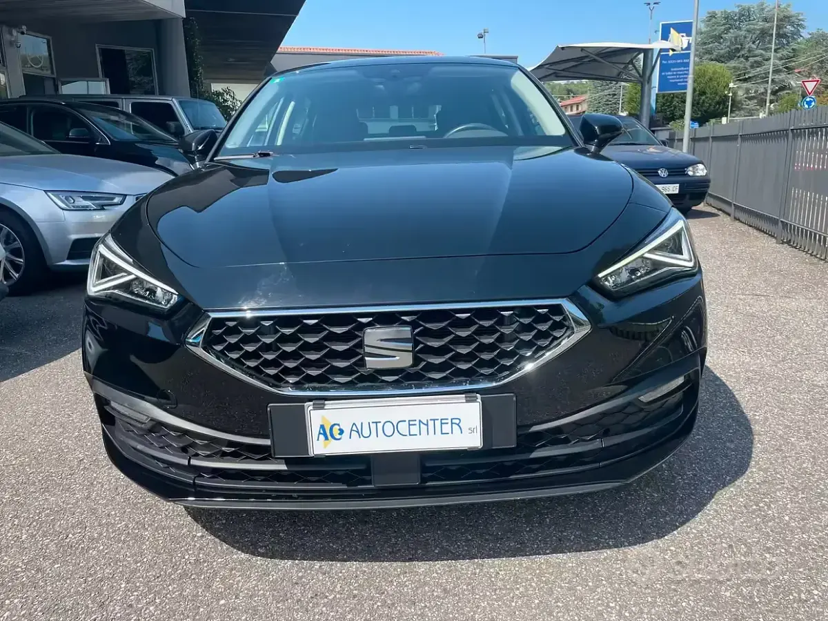 Usata Seat Leon XCELLENCE 150 CV (110 kW) 2020 Nero Berlina