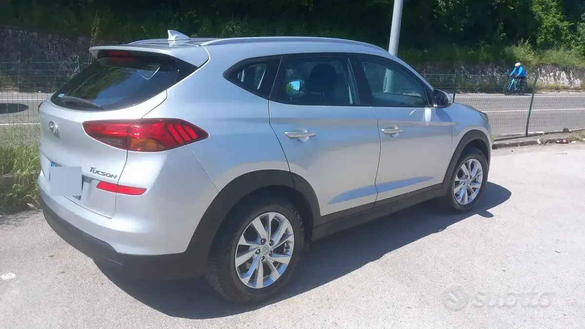 Usata Hyundai Tucson 132 CV (97 kW) 2018 Grigio SUV