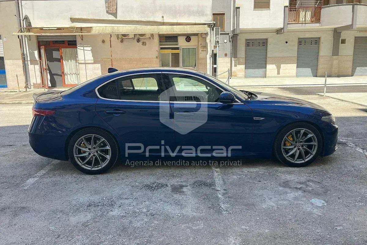 Usata Alfa Romeo Giulia Business 180 CV (132 kW) 2016 Blu Berlina