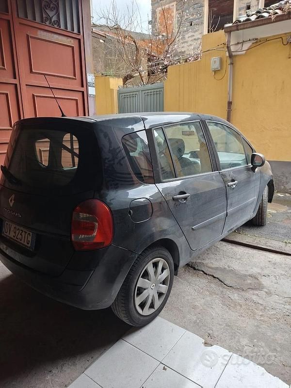 Usata Renault Modus 85 CV (62 kW) 2009 Monovolume