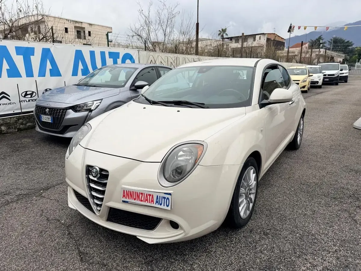 Usata Alfa Romeo MiTo 85 CV (62 kW) 2014 Beige Utilitaria