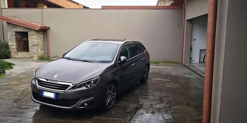 Usata 2015 Peugeot 308 SW Allure Station wagon | 5200 € (Ottimo prezzo) - Immagine 1/4