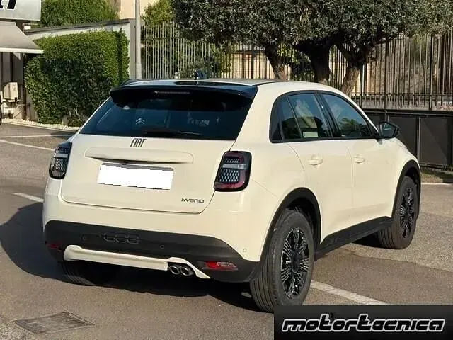 Usata Fiat 600 Icon 135 CV (99 kW) 2025 Bianco SUV