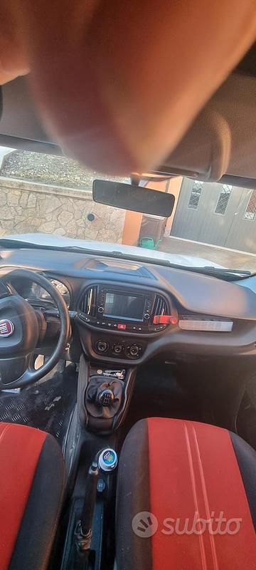 Usata Fiat Doblò 90 CV (66 kW) 2015 Monovolume