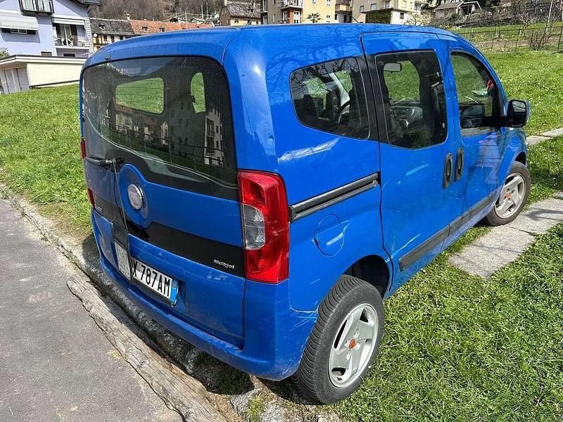 Usata Fiat Qubo Active 75 CV (55 kW) 2009 Blu/azzurro Monovolume