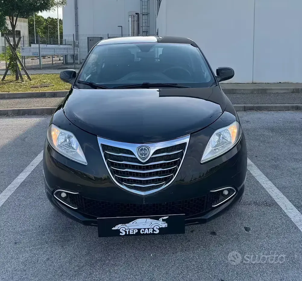 Usata Lancia Ypsilon S 69 CV (50 kW) 2011 Nero Utilitaria