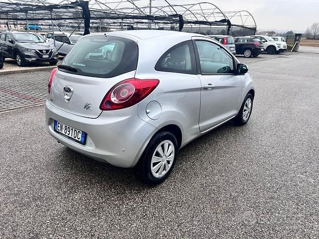 Usata Ford Ka Plus 69 CV (50 kW) 2012 Argento(met.) Utilitaria