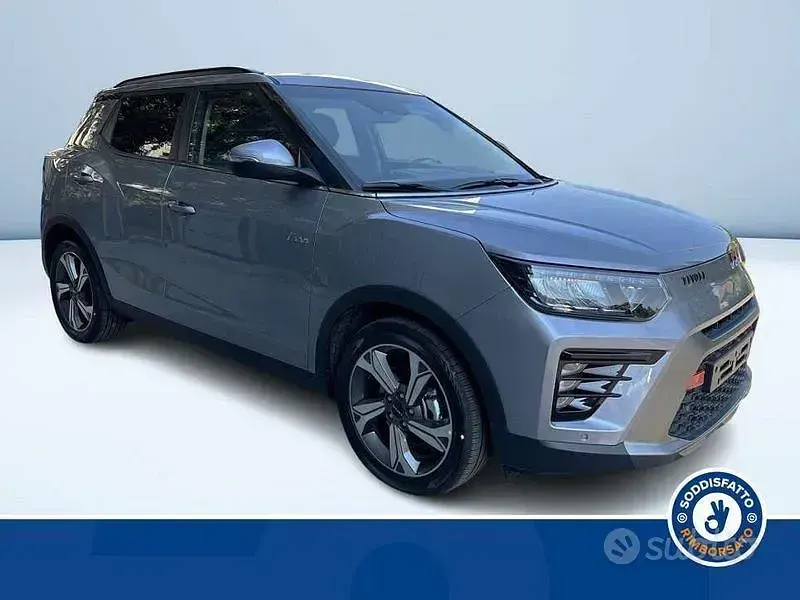 Nuova KGM Tivoli 163 CV (119 kW) 2026 Grigio SUV