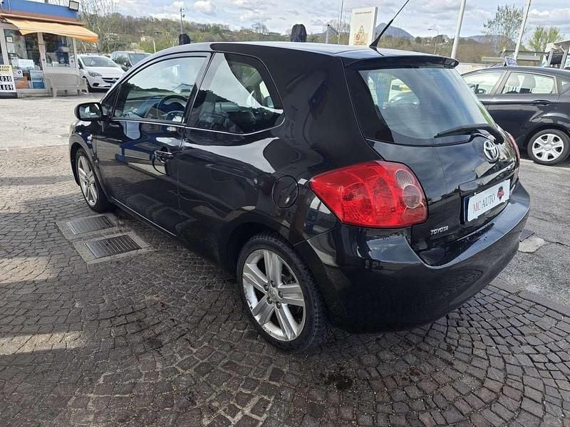 Usata Toyota Auris 177 CV (130 kW) 2008 Nero Utilitaria