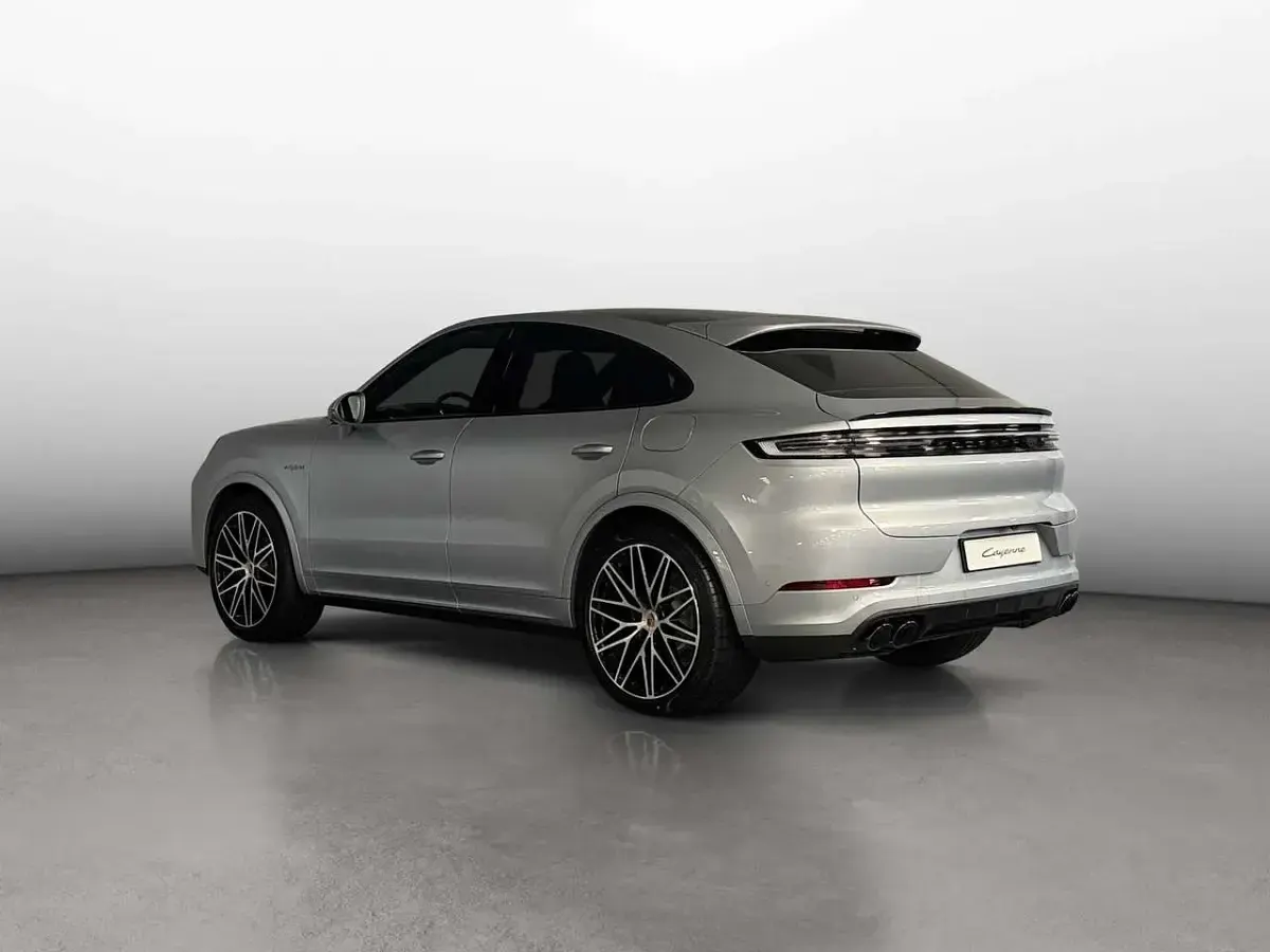 Nuova Porsche Cayenne Black Edition 470 CV (345 kW) 2026 Argento dolomite SUV