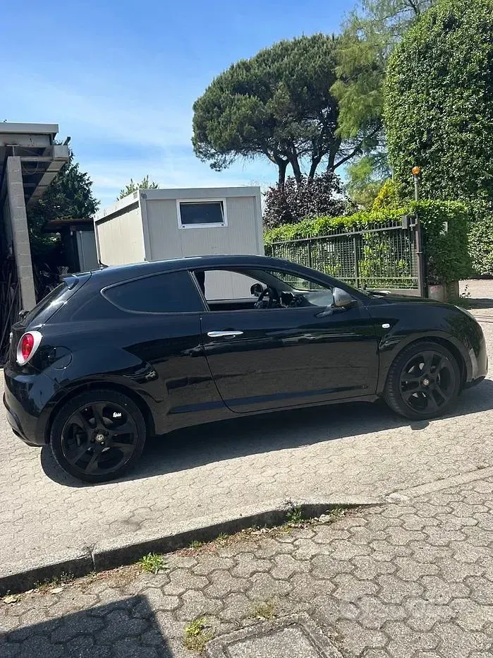 Usata Alfa Romeo MiTo 85 CV (62 kW) 2015 Nero Utilitaria