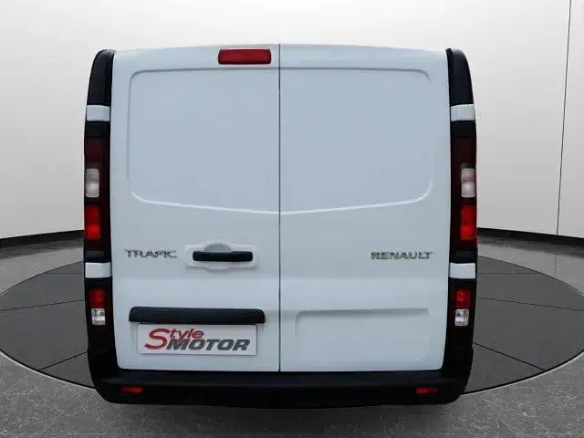 Usata Renault Trafic 110 CV (80 kW) 2024 Bianco