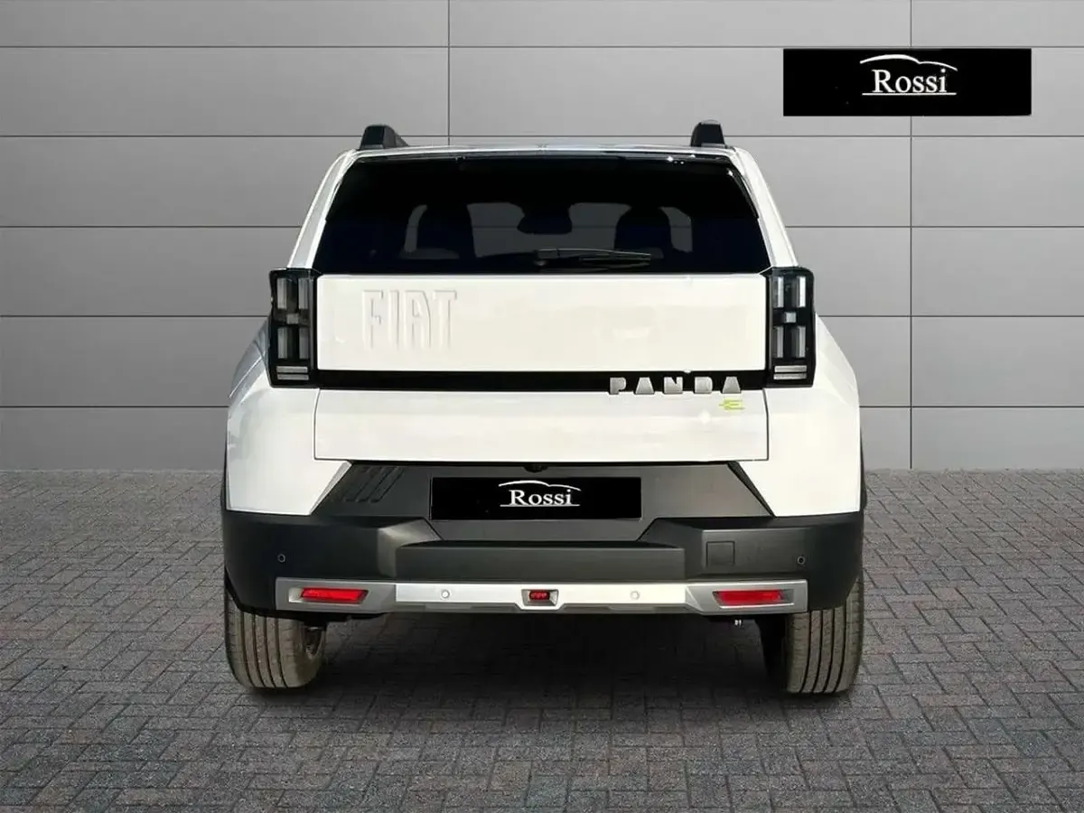 Nuova Fiat Grande Panda La Prima 83 kW (113 CV) 2026 Bianco gelato Utilitaria