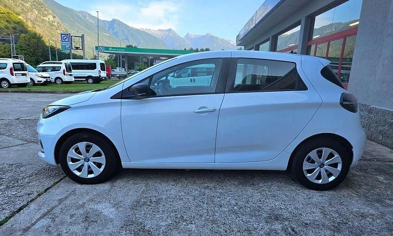 Usata Renault Zoe Life 50 kW (69 CV) 2021 Bianco Utilitaria