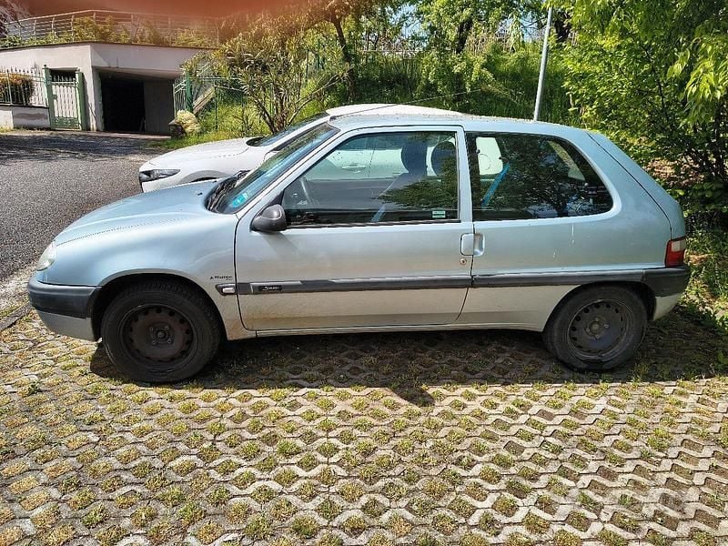 Usata Citroën Saxo 60 CV (44 kW) 2003 Blu/azzurro Utilitaria