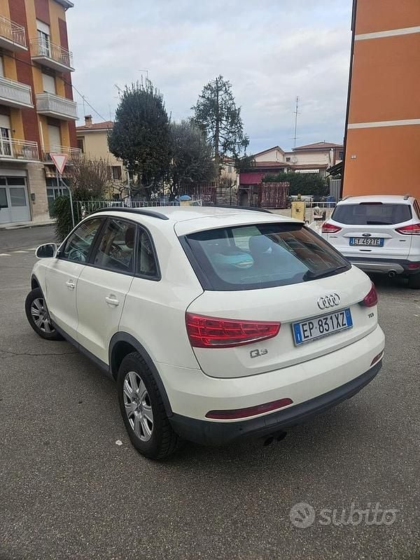 Usata Audi Q3 Advanced Plus 140 CV (102 kW) 2012 Bianco SUV