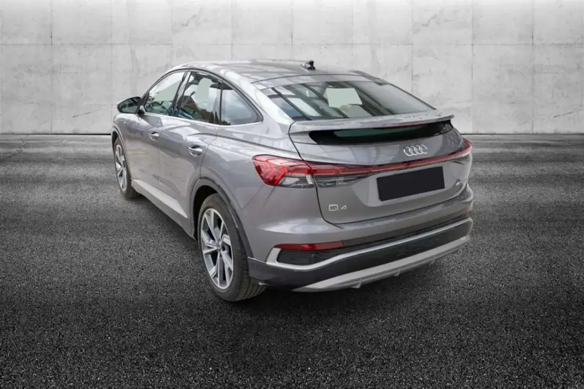 Usata Audi Q4 e-tron 69 kW (95 CV) 2022 Grigio SUV