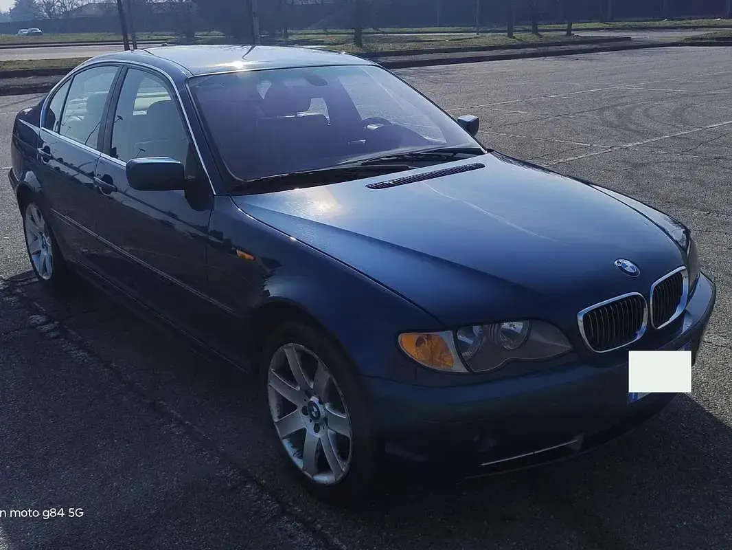 Usata BMW 330 231 CV (169 kW) 2003 Blu/azzurro Berlina