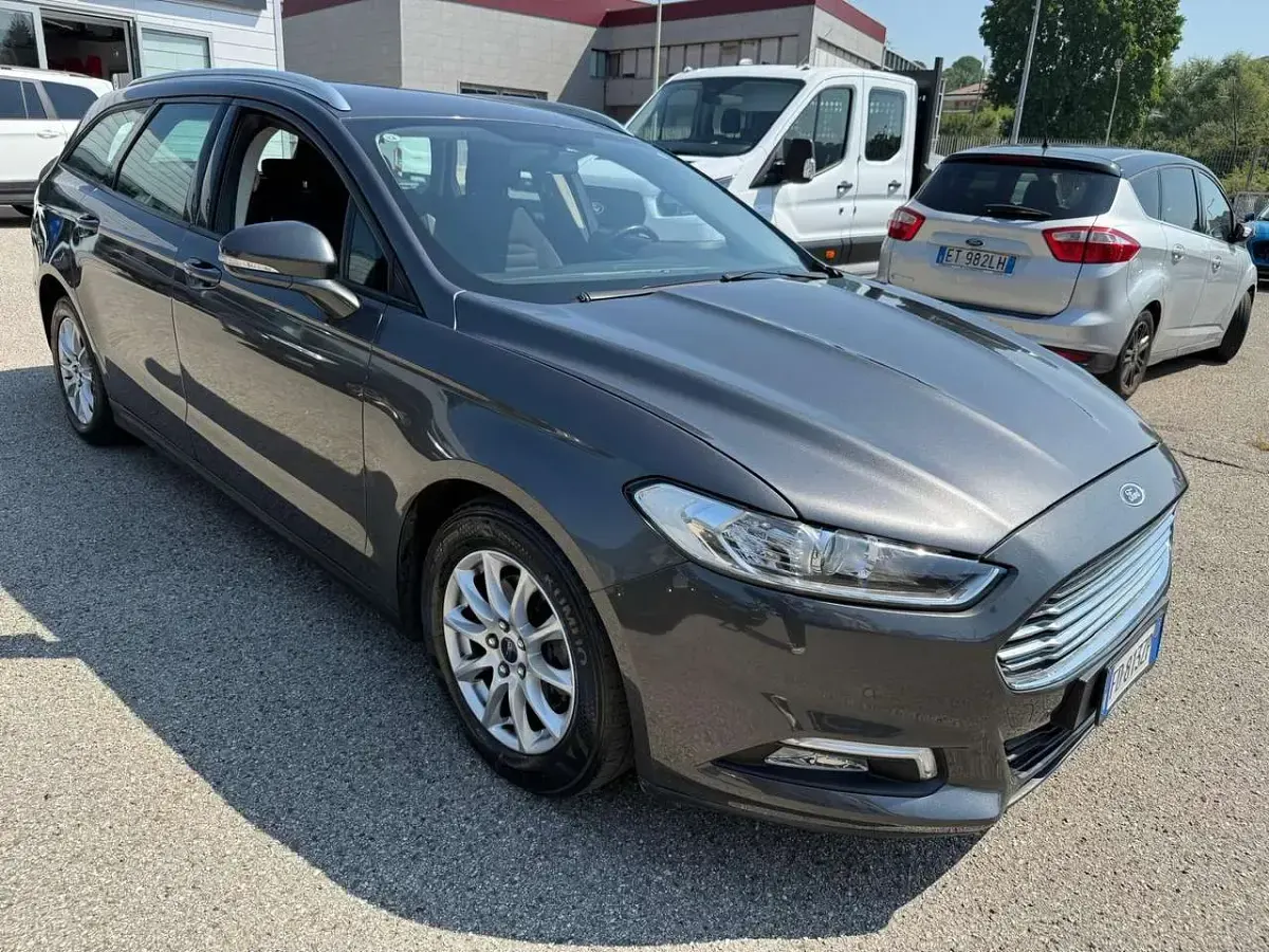 Usata Ford Mondeo Business Edition 150 CV (110 kW) 2016 Magnetic grey Station wagon