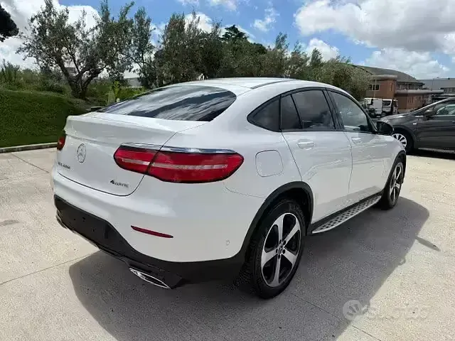 Usata Mercedes GLC220 170 CV (125 kW) 2018 Bianco SUV