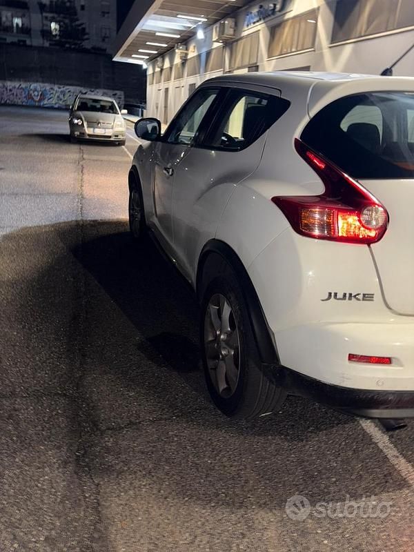 Usata Nissan Juke 110 CV (80 kW) 2012 Bianco SUV
