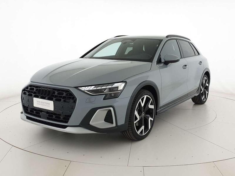 Nuova Audi A3 150 CV (110 kW) 2025 Grigio freccia perla Berlina