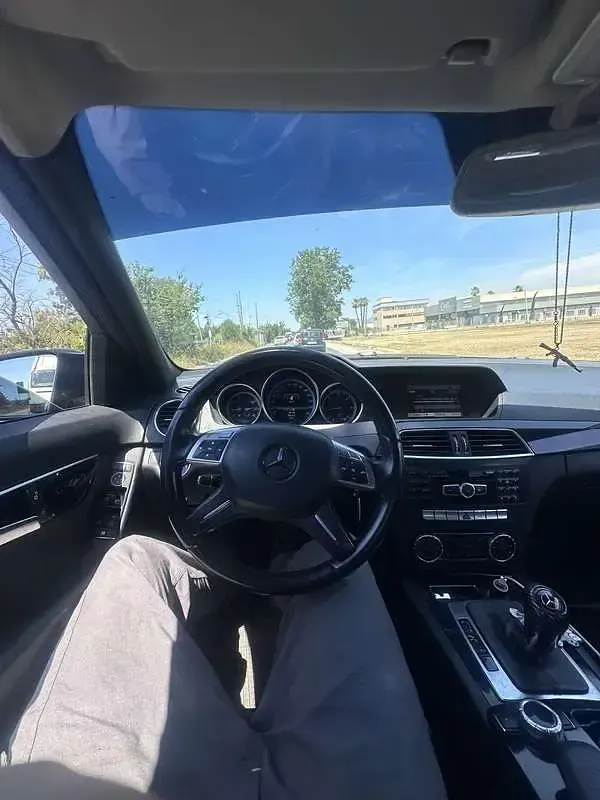 Usata Mercedes C180 120 CV (88 kW) 2013 Berlina