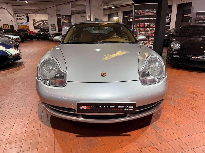 Usata Porsche 911 Carrera 4 Cabriolet 300 CV (220 kW) 2000 Argento Cabrio
