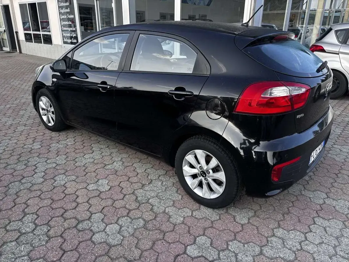 Usata Kia Rio City 83 CV (61 kW) 2016 Other Utilitaria