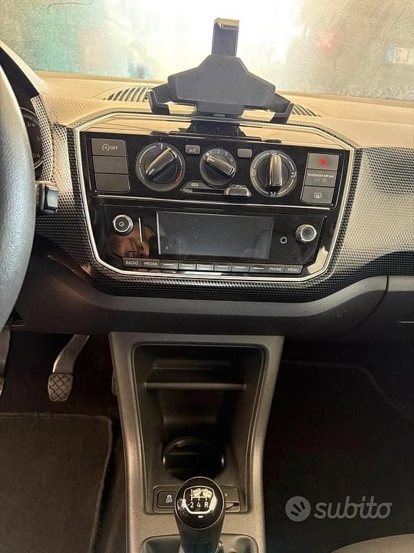 Usata VW up! Move 60 CV (44 kW) 2019 Bianco Utilitaria