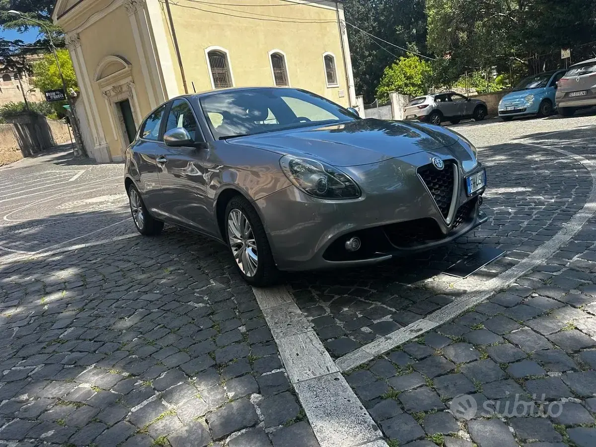 Usata Alfa Romeo Giulietta Business 120 CV (88 kW) 2017 Grigio Utilitaria