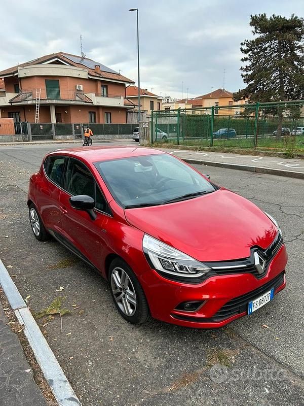 Usata Renault Clio IV 75 CV (55 kW) 2019 Rosso Utilitaria