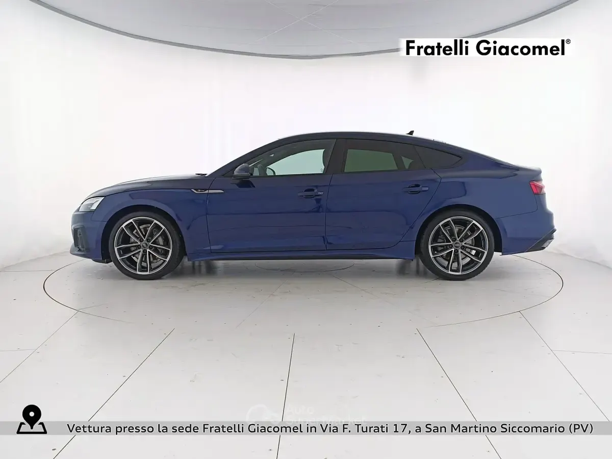 Usata Audi A5 Sportback S-Line 204 CV (150 kW) 2025 Blu Utilitaria