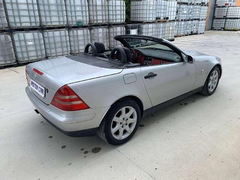 Usata Mercedes SLK230 193 CV (141 kW) 1997 Argento Cabrio