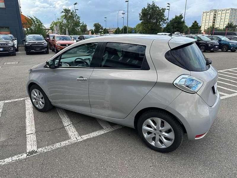 Usata Renault Zoe Intens 64 kW (88 CV) 2017 Grigio Utilitaria