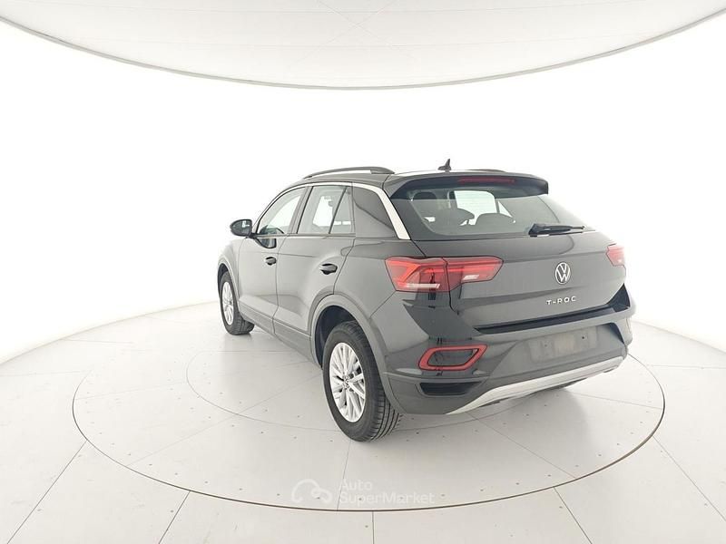 Używany VW T-Roc Life 150 KM (110 kW) 2023 Czarny SUV