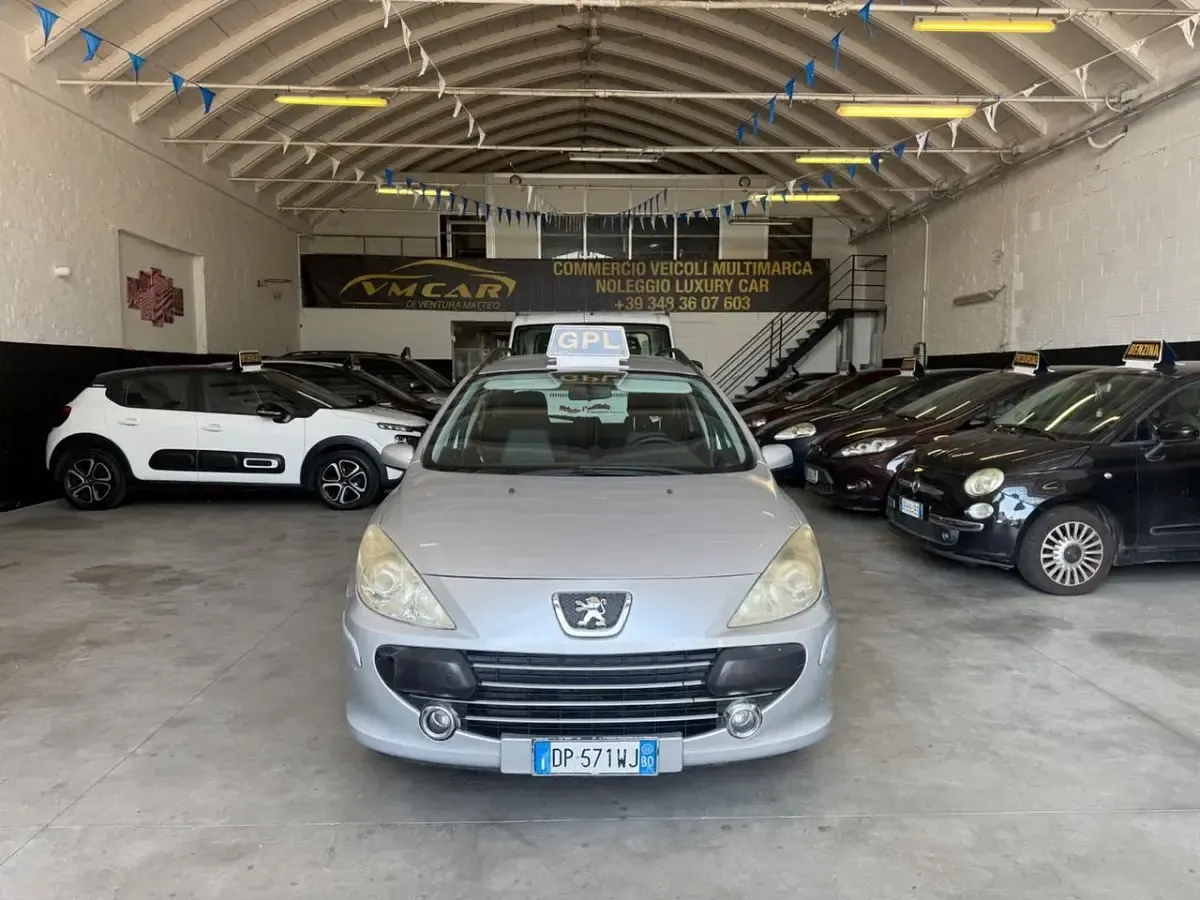 Usata Peugeot 307 CC 109 CV (80 kW) 2008 Cabrio