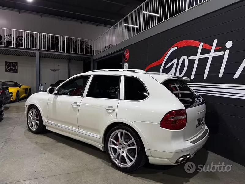 Usata Porsche Cayenne 500 CV (367 kW) 2008 Bianco SUV